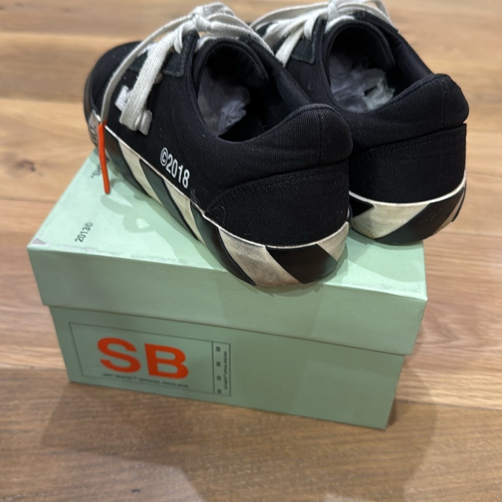 2019 Off-White Vulc Low Top 'Black' Sneakers Virgil Abloh 39 - Picture 9 of 10